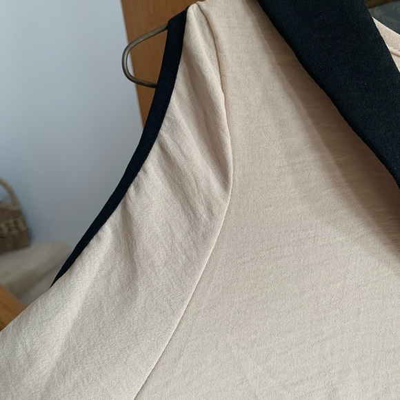 COLD SHOULDER TOP - Picture 4 of 5